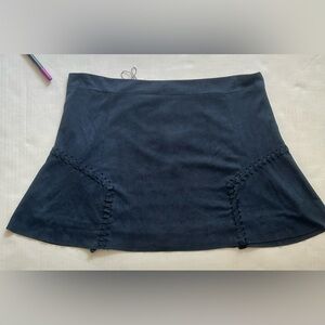New with tags ! Bishop&Young dark blue faux suede skirt size L